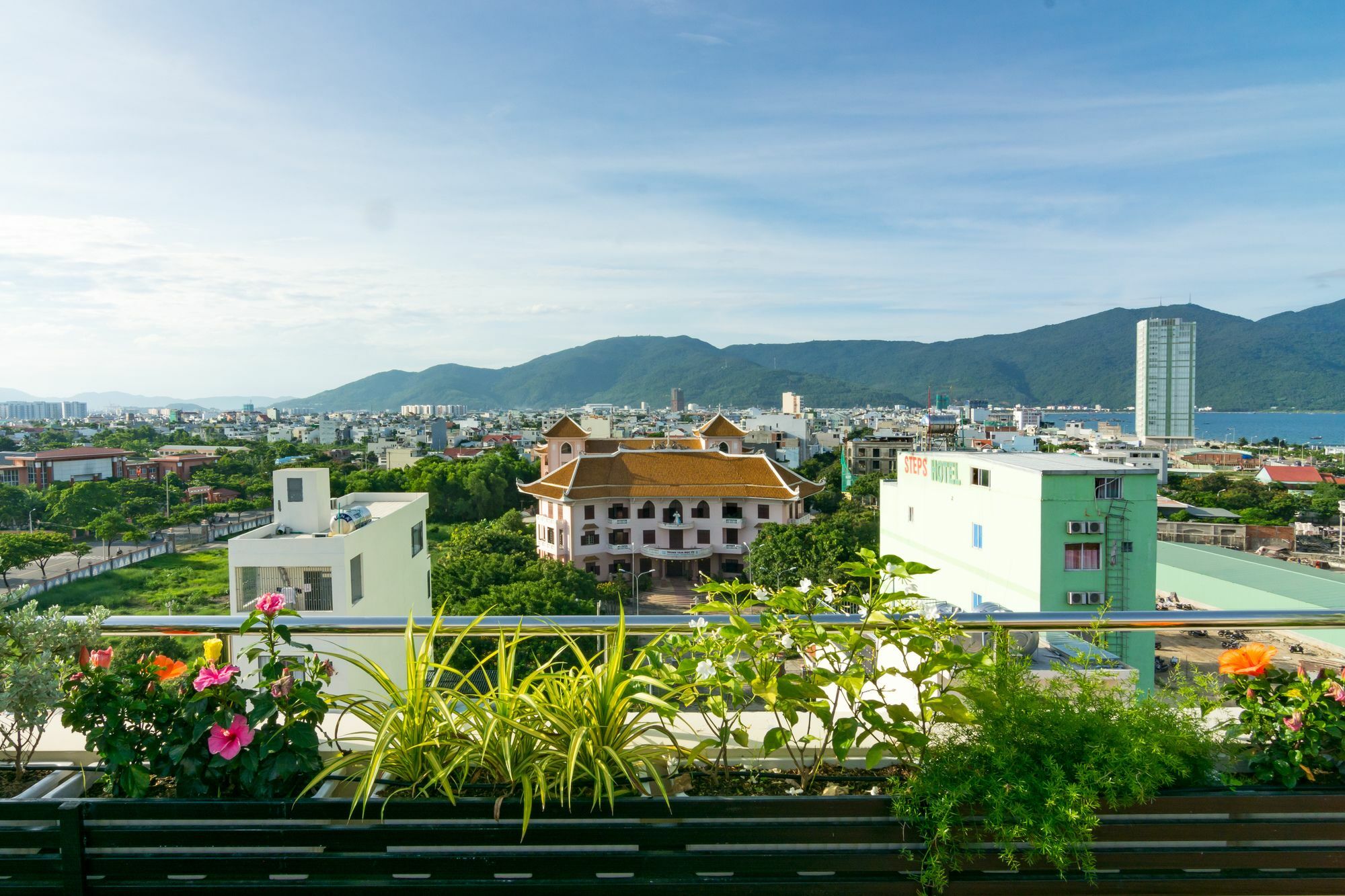 Salamander Apartment Hotel Da Nang Zewnętrze zdjęcie